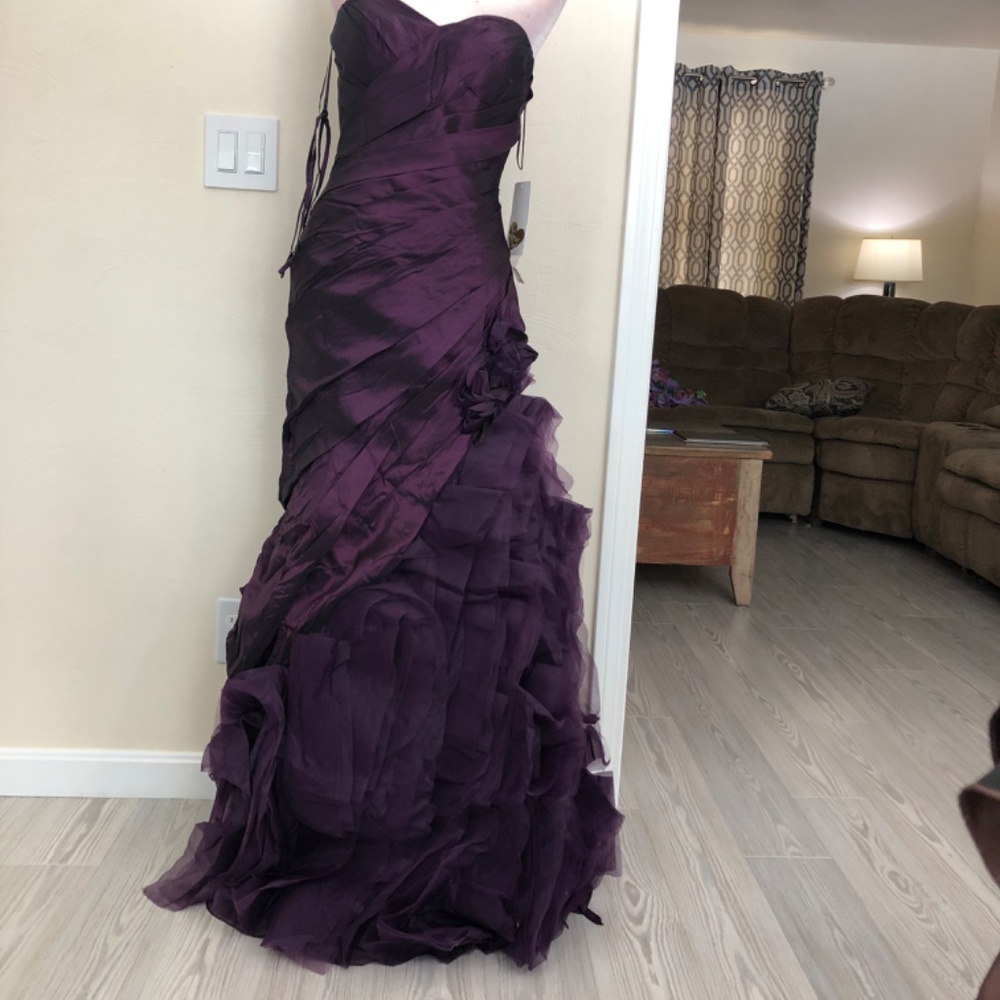 Eggplant Vertical Ruffles - Picture 9 of 14